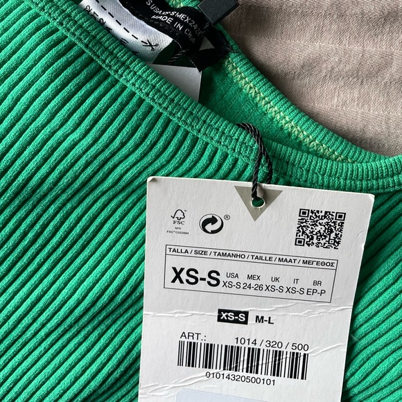 Zara, green crop top - Picture 2 of 2